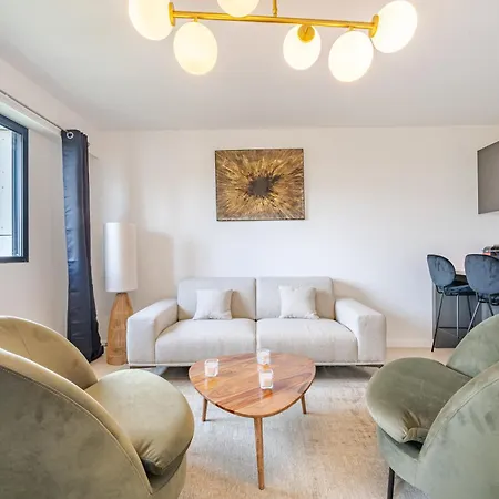 Apartment Crc